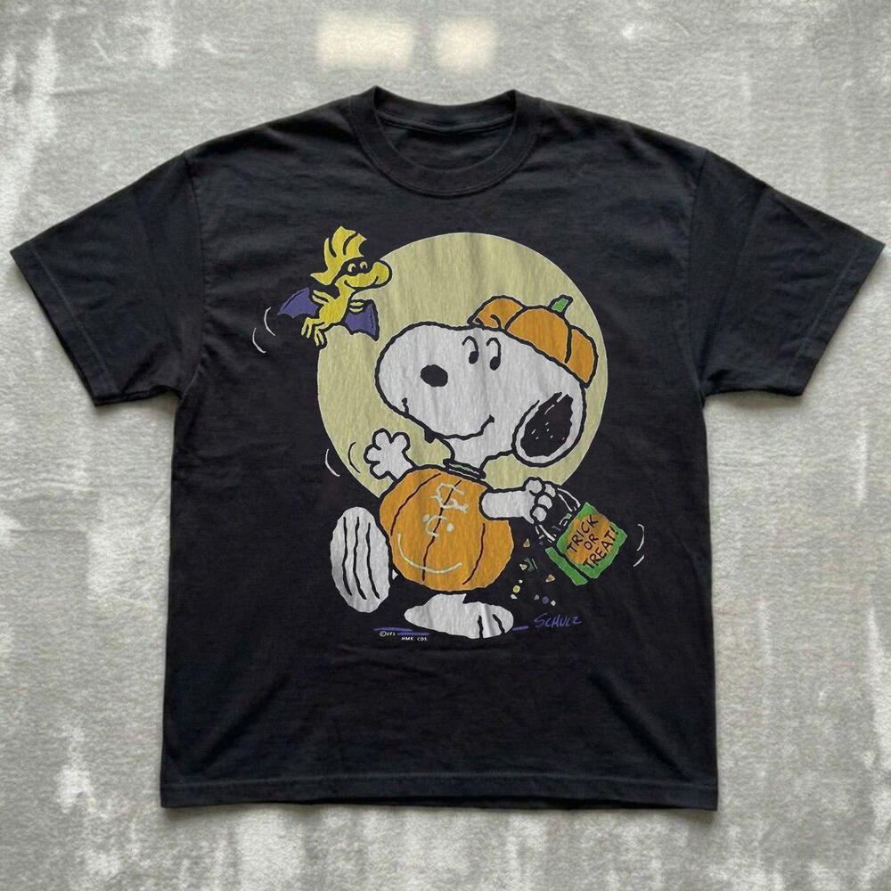 Style Snoopy T-Shirt Mens Large Black Trick Or Treat Peanuts